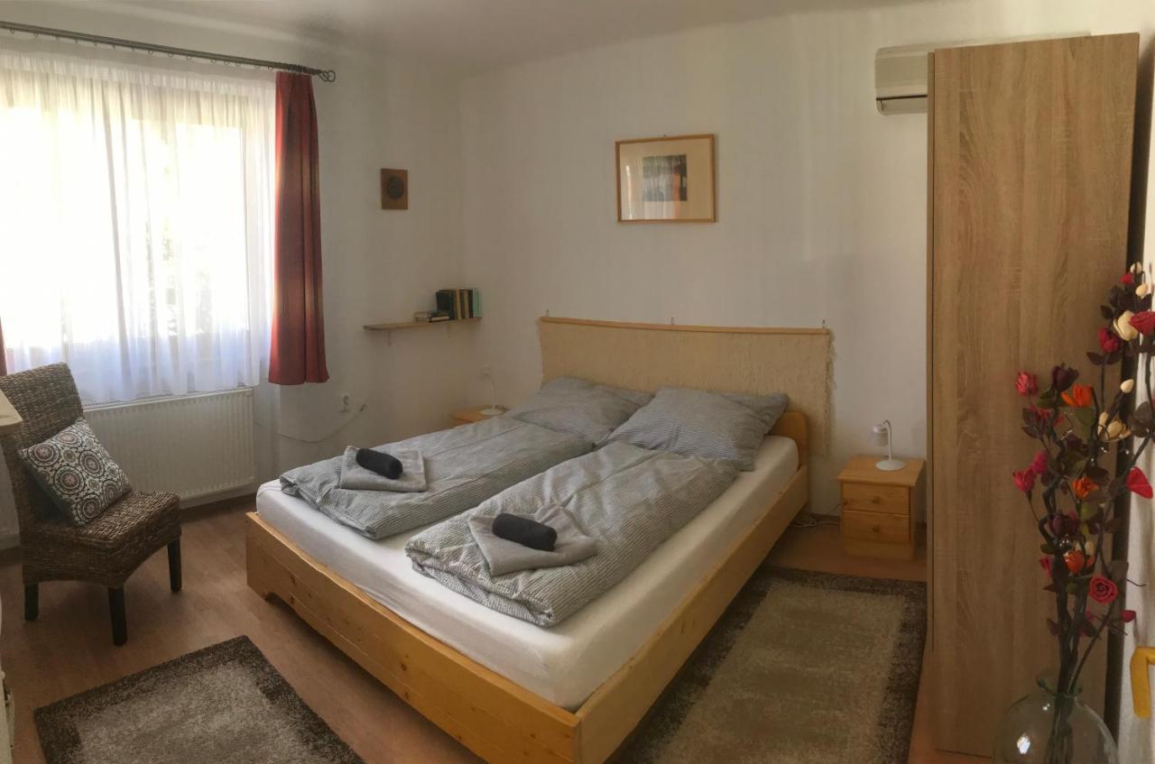 Orsi House Apartamento Szombathely Exterior foto