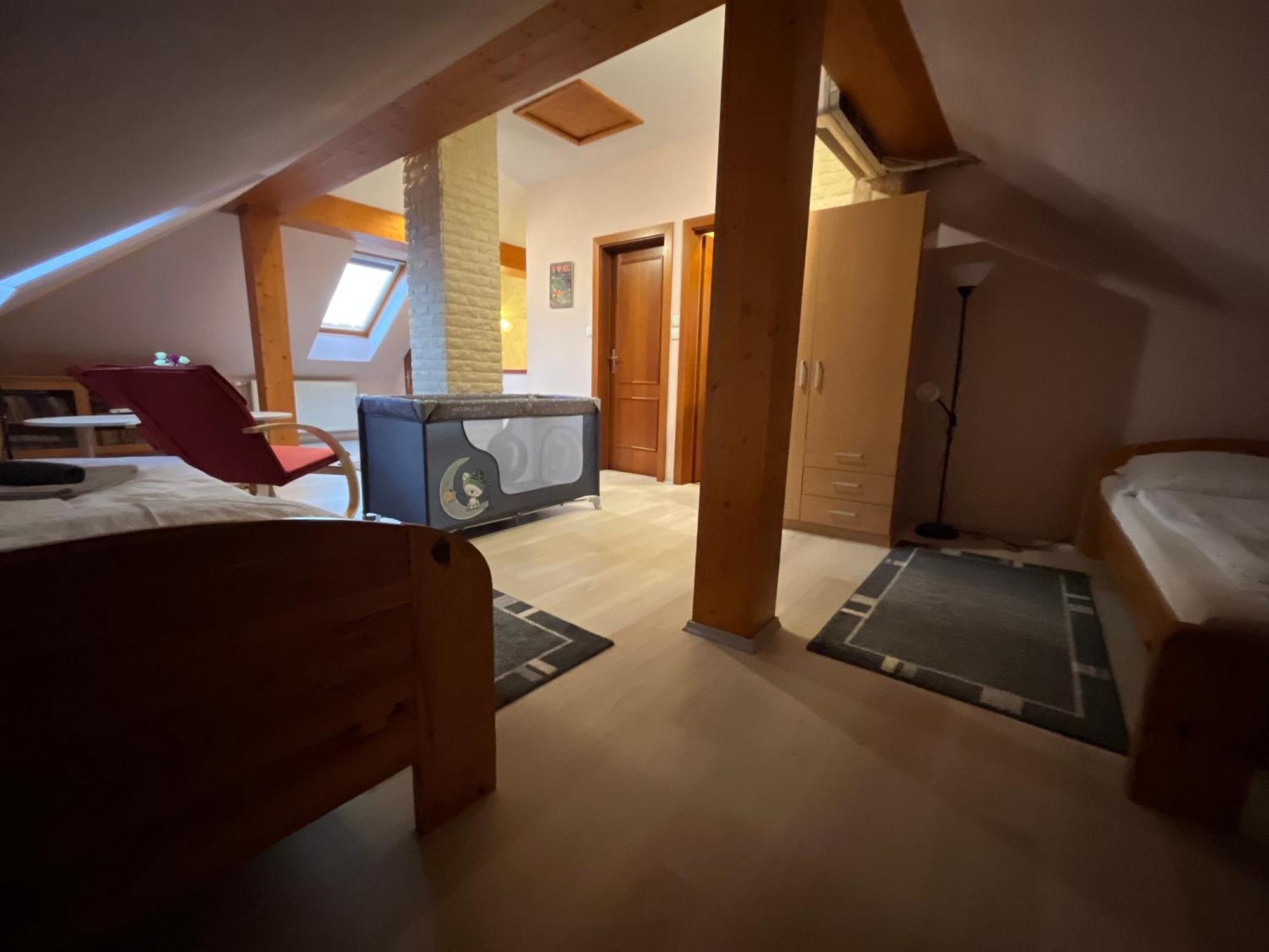 Orsi House Apartamento Szombathely Exterior foto